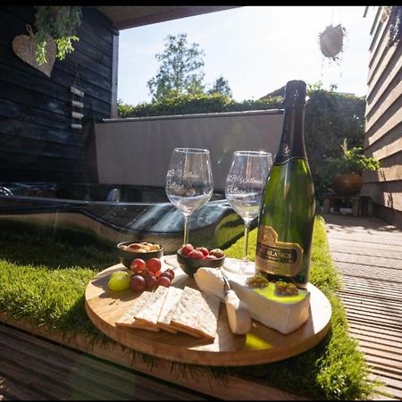 B&B The Wellness Cottage ดอร์เดรคท์ ภายนอก รูปภาพ