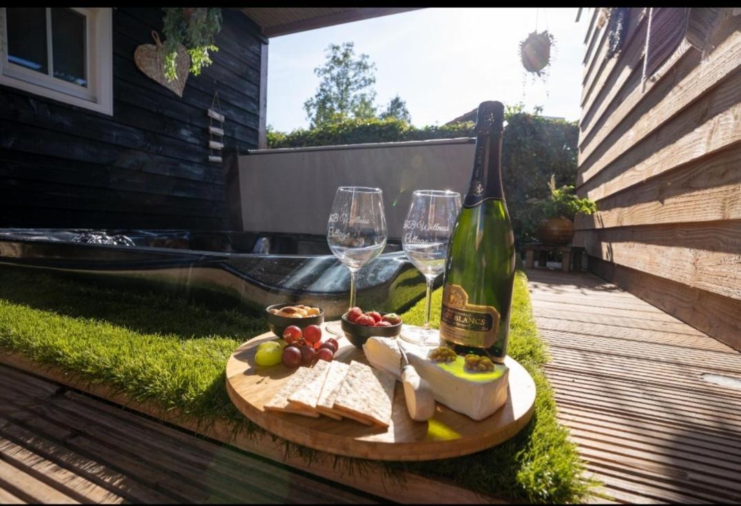B&B The Wellness Cottage ดอร์เดรคท์ ภายนอก รูปภาพ